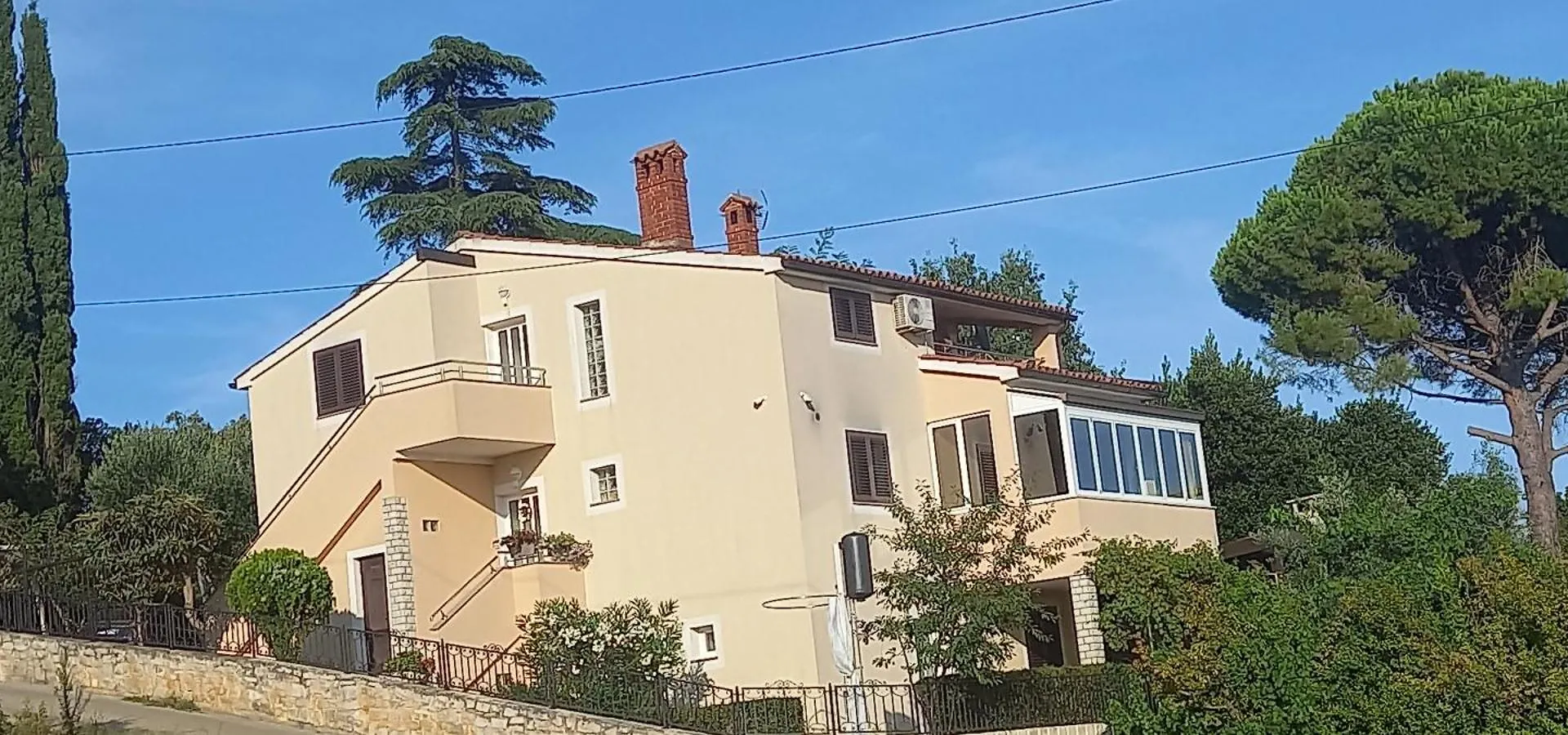 Regina 2 Apartment Banjole 0*,  Croatia
